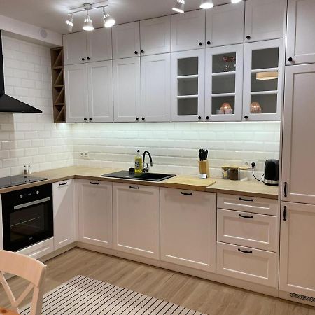 Apartamenty Guzik 22 ครอสโน ภายนอก รูปภาพ