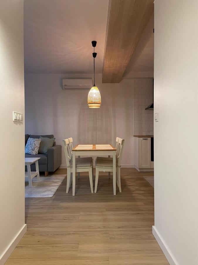 Apartamenty Guzik 22 ครอสโน ภายนอก รูปภาพ