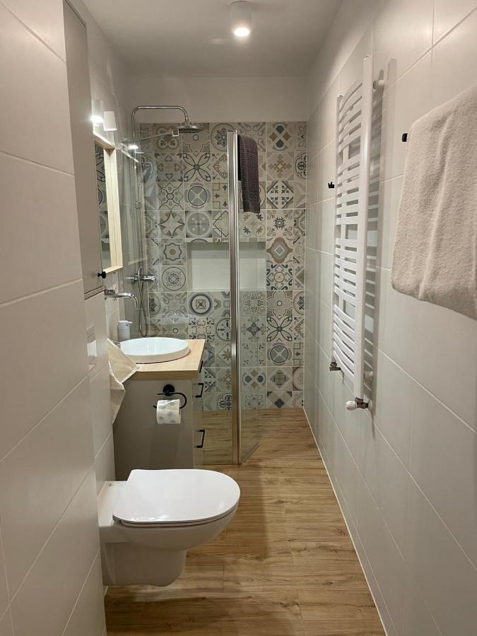 Apartamenty Guzik 22 ครอสโน ภายนอก รูปภาพ